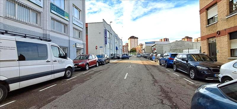 Foto c169787f-4c5e-4d1d-a580-249f4aaa80a0. Ufficio in Alisal - San Román Santander