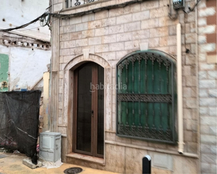 Foto 1c2248bd-f44d-494a-a79b-9f7a24a509f9. House in La Chanca - Pescadería Almería