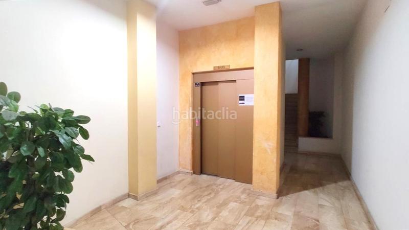Foto 09366a32-d9c9-44bd-9711-593df40fa571. Aparcament cotxe a El Raal Murcia