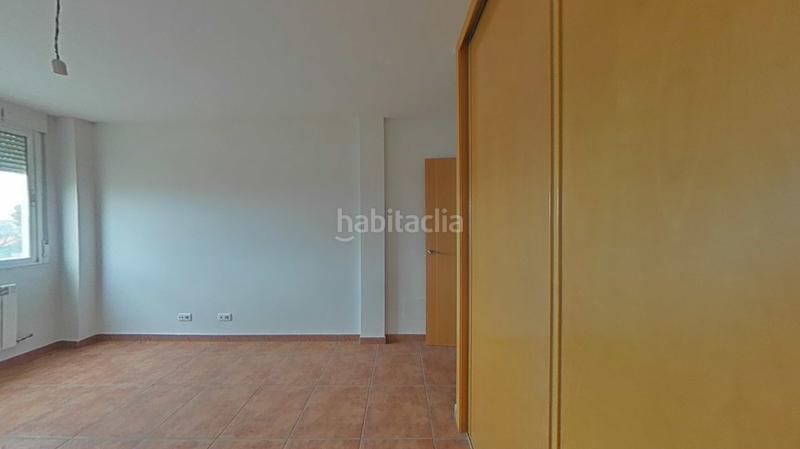 Foto 2169938e-ee22-4474-be9d-2bbc1c167d3f. Pis amb aparcament a Monfarracinos