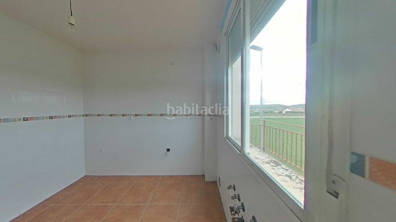 Foto a5e34510-2b1f-4e66-bff9-246cc86ad3bb. Pis amb aparcament a Monfarracinos