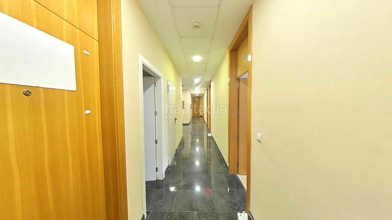 Foto 546442f6-1528-4598-8514-93b7e1bec36f. Bureau dans San Jerónimo - La Bachillera Sevilla