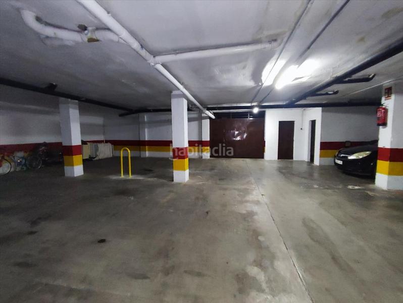 Foto a98710ee-dbdf-40f1-afbe-c39d8a0b906f. Car parking in Tomelloso