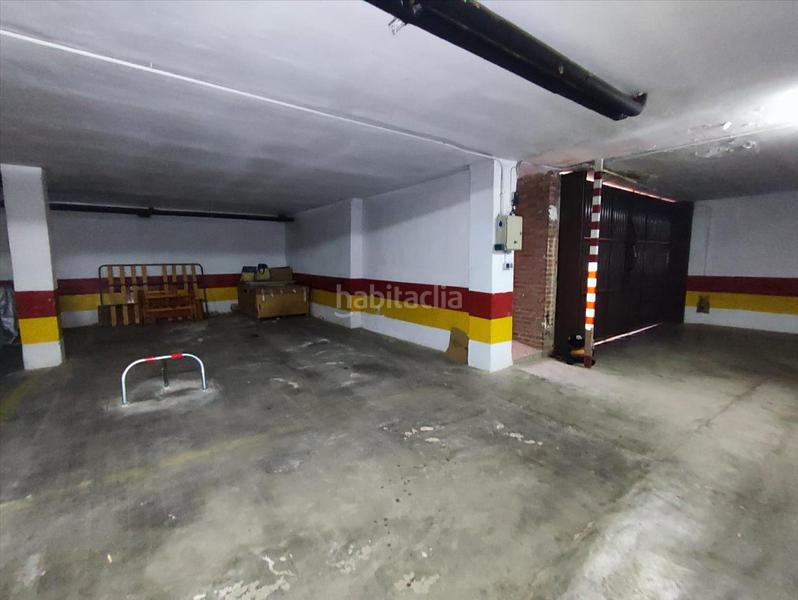 Foto b899fb0b-1f03-449f-b976-d81210af9f25. Car parking in Tomelloso