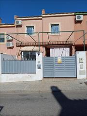 Casa adossada a Mairena del Alcor
