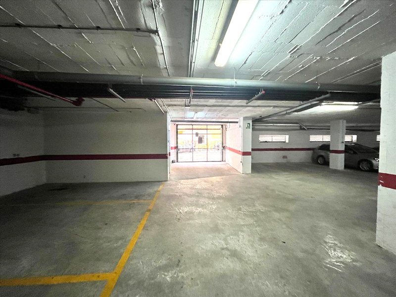 Foto 1d7dce8e-9096-4724-9850-0ee1a4e51a6e. Parking coche en Los Pacos Fuengirola