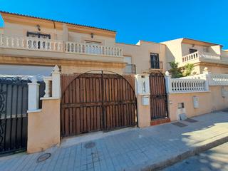 Casa adossada a Huércal de Almería