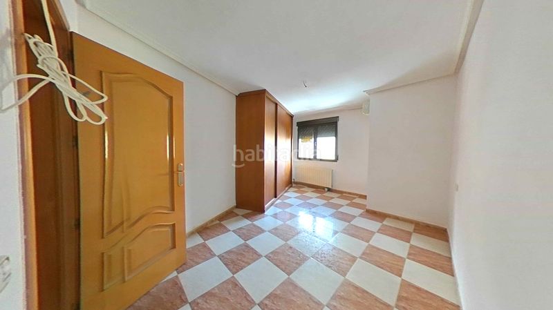 Foto 15a6f4e7-1801-4406-822b-79930f501f7f. Etagenwohnung mit heizung parking in Manzanares