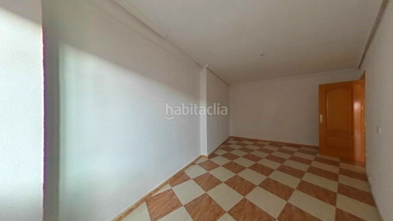 Foto 3d08a131-7d23-45b8-be1d-a1e1deb8f1dd. Etagenwohnung mit heizung parking in Manzanares