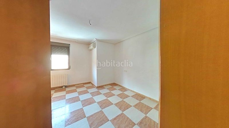 Foto 72ef3dab-d8b4-463e-954d-c260879fe387. Etagenwohnung mit heizung parking in Manzanares