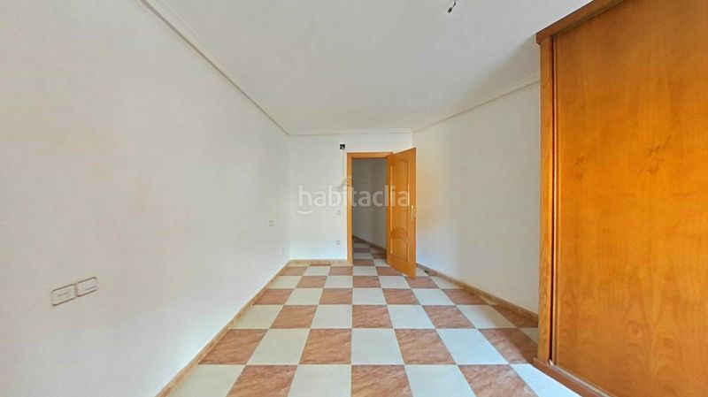 Foto b1e53a4b-5294-4a7c-b33c-f527d552c45a. Etagenwohnung mit heizung parking in Manzanares