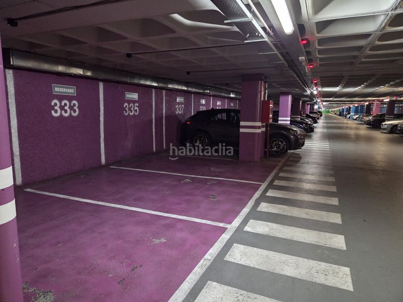 Foto c64af35a-0049-4321-b726-427473b3a6dd. Aparcament cotxe a Plaza Elíptica - República Argentina Gandia