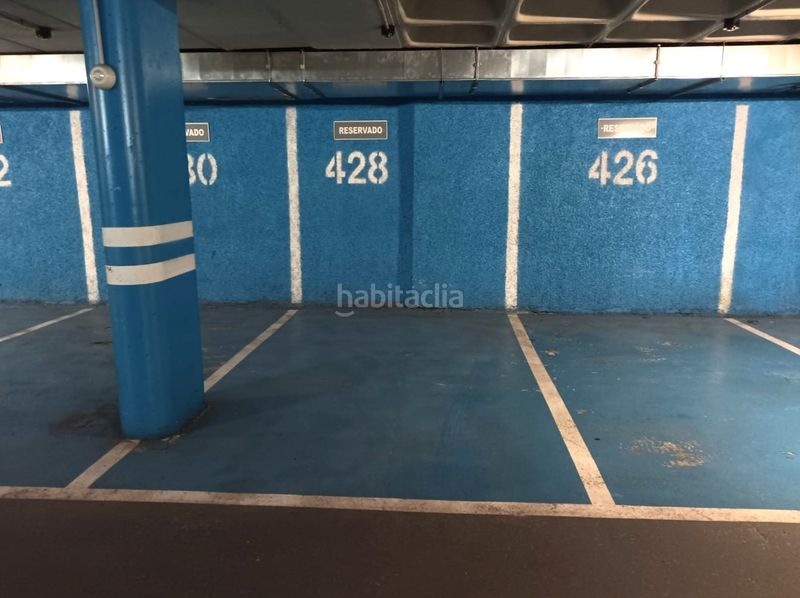 Foto dea43022-8120-40f0-9fb0-d86767a1c52d. Aparcament cotxe a Plaza Elíptica - República Argentina Gandia