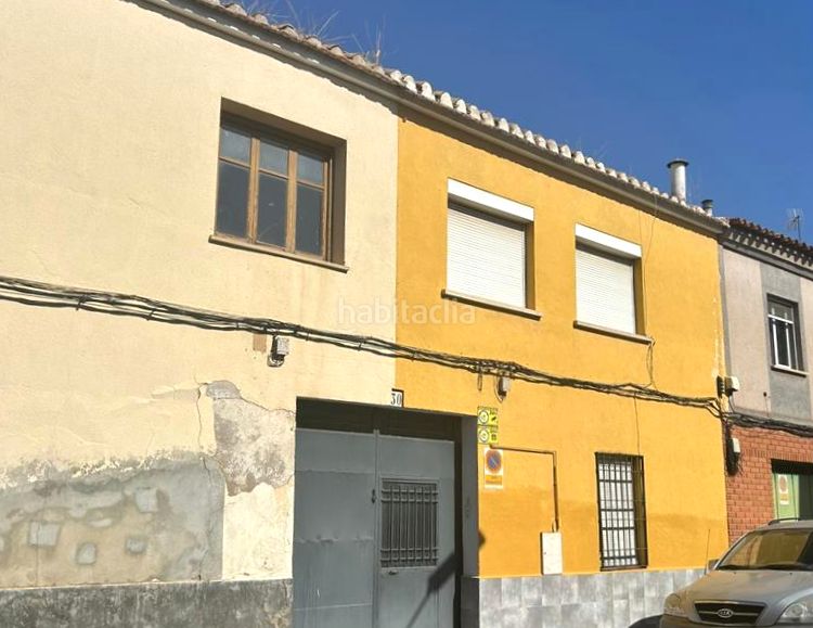 Foto cf8bd447-562c-4ac1-945b-79d4cd16d26a. Casa adosada en Daimiel