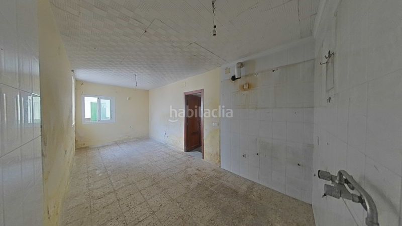 Foto 136c0ce5-0ab6-4211-9a24-8340e87494a5. Casa adossada amb aparcament a Daimiel