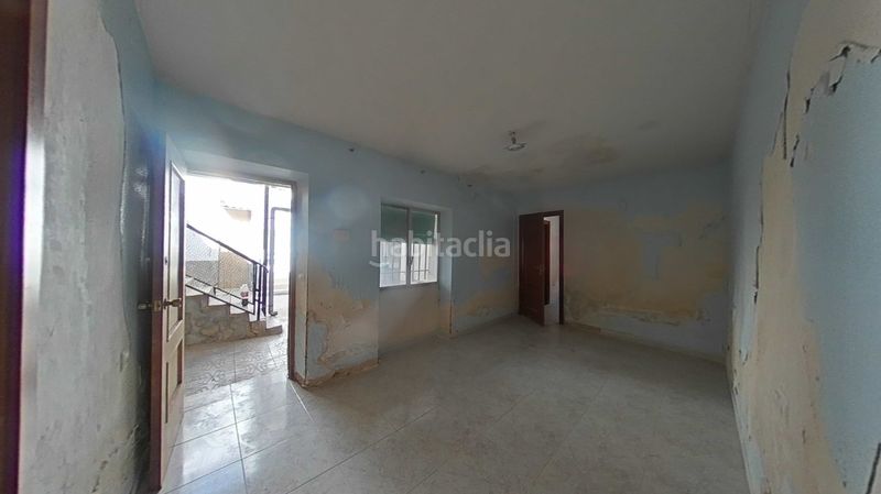 Foto 5b031d25-1719-4a9c-82e2-7388d4014ba6. Casa adossada amb aparcament a Daimiel