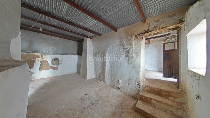 Foto 5c831c95-600a-4d4f-93dc-1fed68673069. Casa adossada amb aparcament a Daimiel