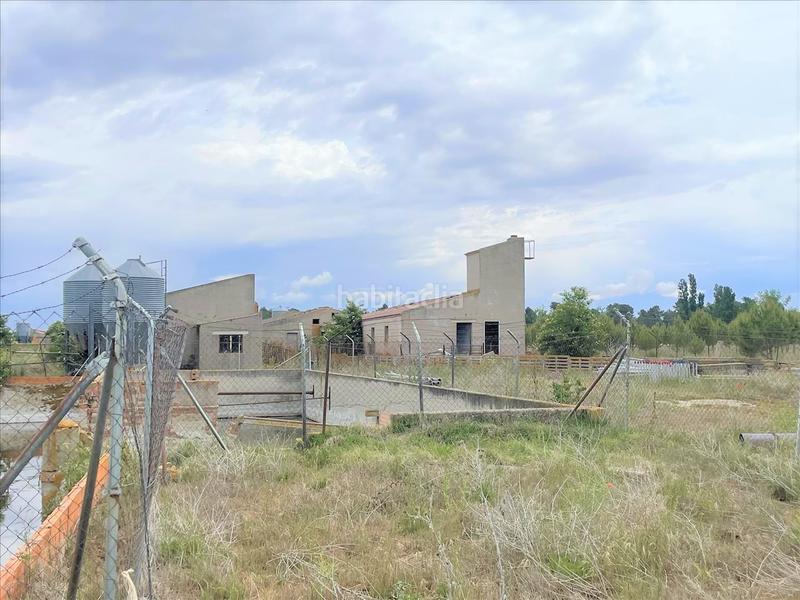 Foto 7f781fd4-f436-464e-b3de-5e56c6aea22d. Bâtiment à usage industriel dans Fuentepelayo