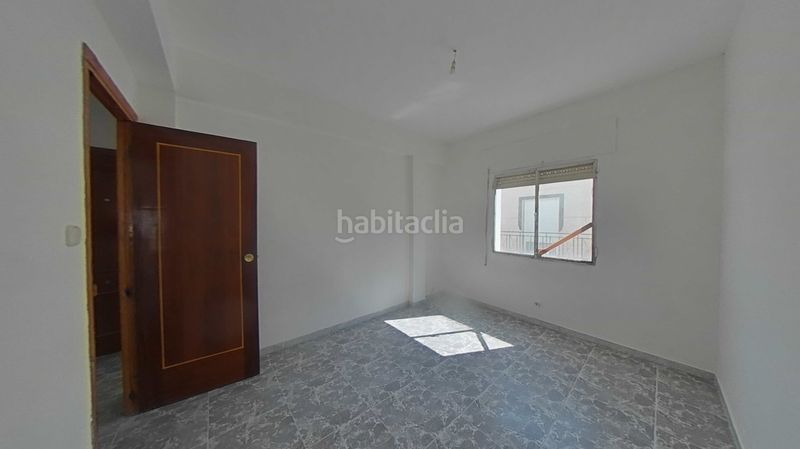 Foto 21c538c8-dffa-4772-baa8-6dc777b78521. Pis a Baza