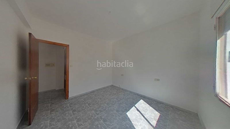 Foto a2d1fd8f-1ae2-4a1f-a187-65068df3f695. Pis a Baza