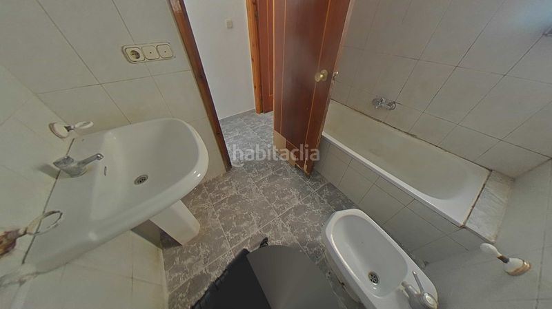 Foto be89b61f-3954-471a-93c8-a828e9b1d184. Pis a Baza
