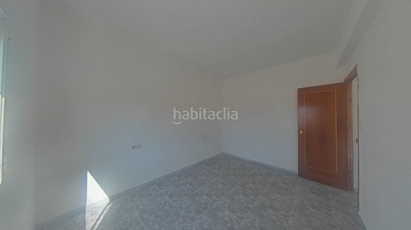 Foto d3728675-2ce6-40f7-a3a8-d905211f4df4. Pis a Baza