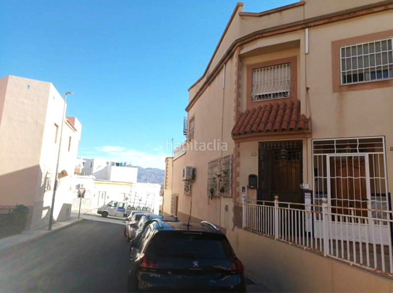 Foto cafb815a-3824-41b8-b33a-77ebefa8f8a4. Maison jumelée dans Huércal de Almería