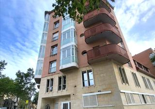 Parking voiture  Joan d'austria