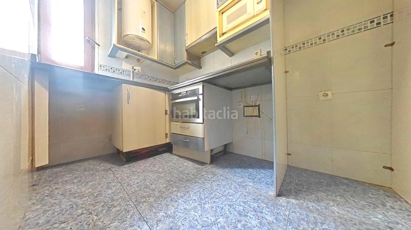 Foto d0b29103-0fba-43d4-bb23-1bfbc32019bb. Flat with heating in Centro Barakaldo