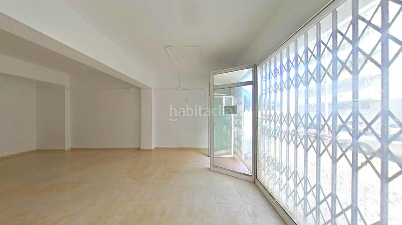 Foto da118175-9f64-46bf-ba33-066f4fa6f19a. Local comercial a Xúquer Terrassa