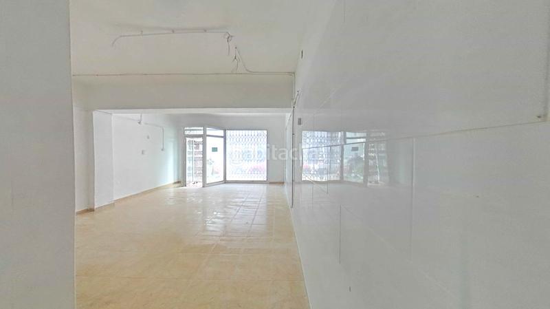 Foto 5b9b313f-82dc-4d8e-8222-d049d47052fb. Local commercial dans Xúquer Terrassa