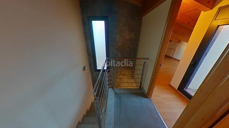 Foto 7e05a512-5c36-4581-a0ef-fd04d08e3ec6. Zweistöckige wohnung mit heizung in Navarcles