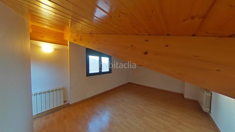 Foto baeb8359-5757-4ef3-a737-c619e0579f44. Zweistöckige wohnung mit heizung in Navarcles