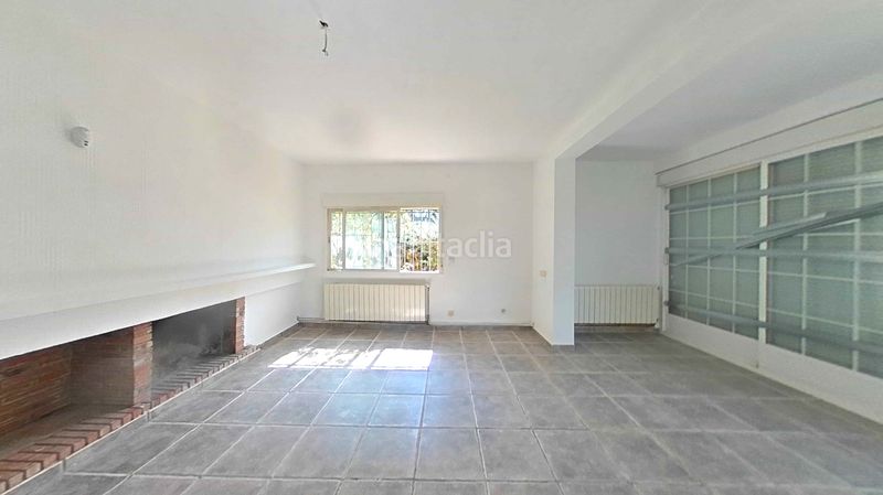 Foto bc208f86-2b0c-4aa0-8283-2fda2b8c63a4. Casa amb calefacció a Robledo de Chavela