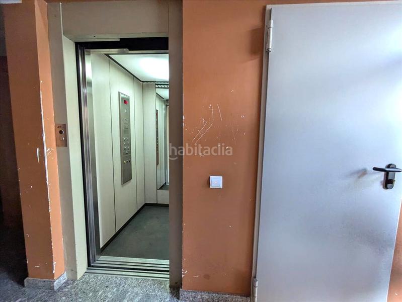 Foto 826e92a7-4011-4f82-b93a-e044ddb51395. Aparcament cotxe a Zona Hospital Amposta