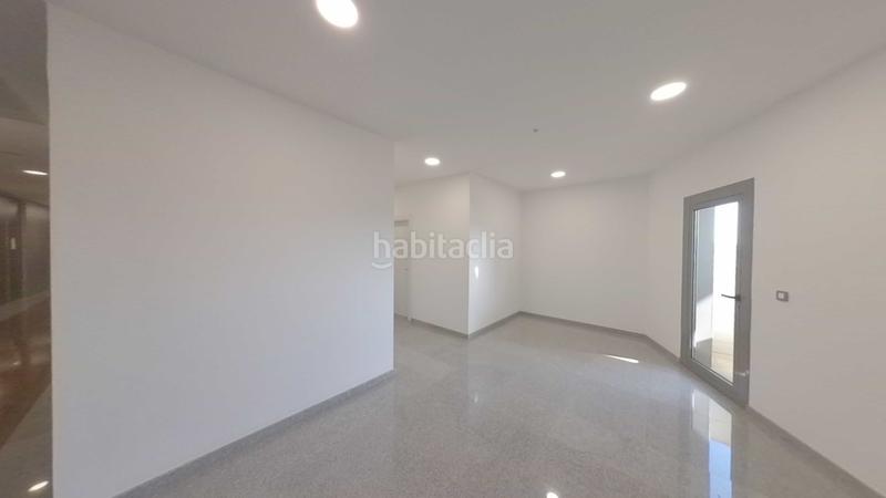 Foto b7df23ae-7316-435e-a6e9-3346ce6d47a1. Ufficio in Garrapinillos Zaragoza