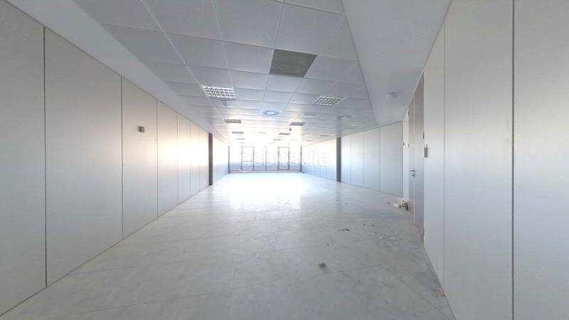 Foto e5e2dc72-37f8-49c8-afb4-051c731b1d60. Büro in Garrapinillos Zaragoza
