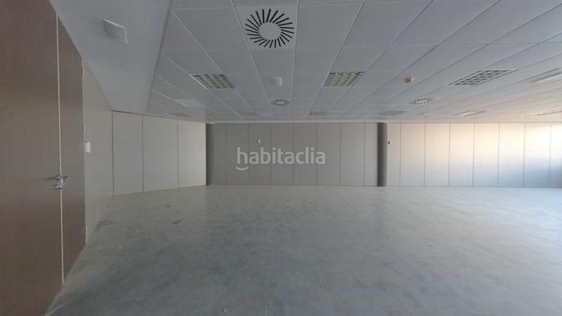 Foto 627e36af-c29b-4668-8c4f-0bcea7874406. Oficina en Garrapinillos Zaragoza