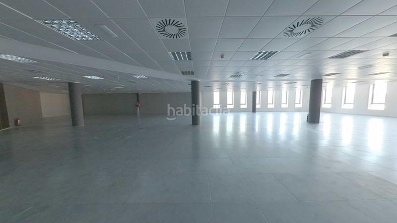 Foto 66766ac2-73c8-4e4d-b90a-a77874c1f9b0. Bureau dans Garrapinillos Zaragoza