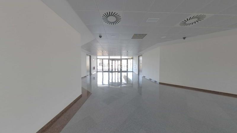 Foto bbd563d1-629b-4b21-8d3e-32cc0a774cc6. Oficina a Garrapinillos Zaragoza