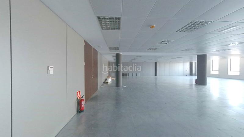 Foto 15f64da4-339a-48e5-be69-988b7bd60116. Ufficio in Garrapinillos Zaragoza