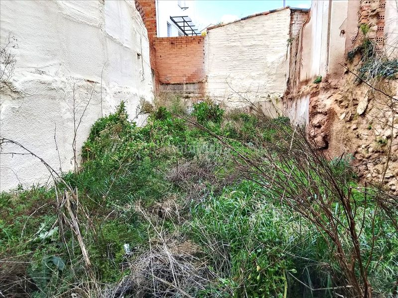 Foto f4fb708b-0bcd-4001-bd70-1a0d58f79fc9. Terreny residencial a Badarán