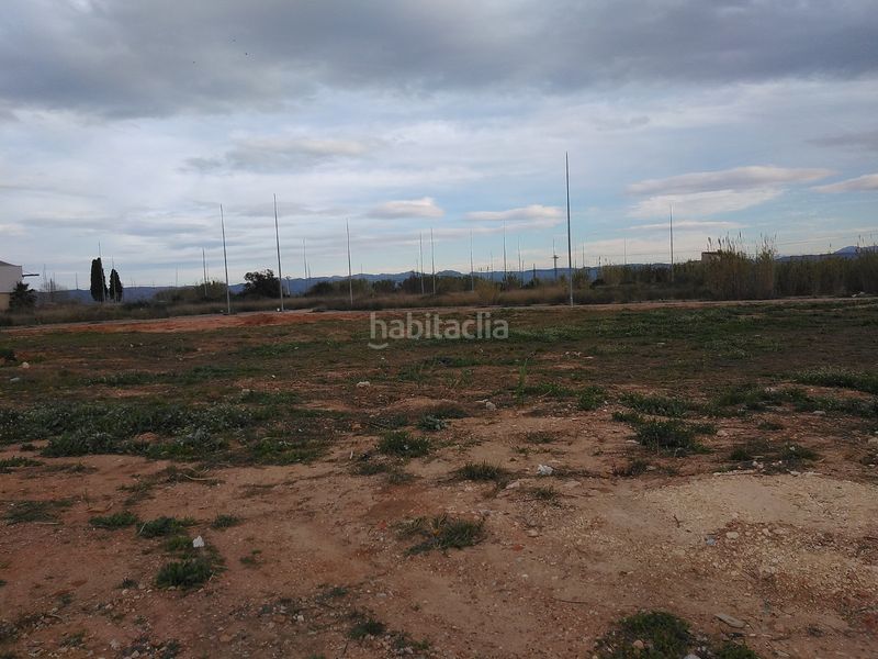 Foto 54fec60d-8527-4bdb-8574-721bda6f5f6a. Area edificabile industriale in Alberic