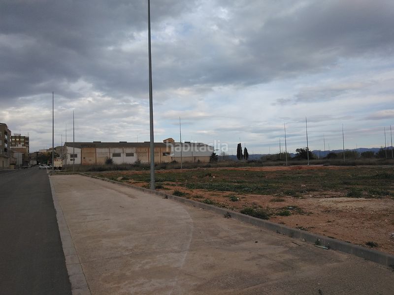 Foto 68fe5c3b-a2e9-46cd-9dd9-f94915090c88. Area edificabile industriale in Alberic
