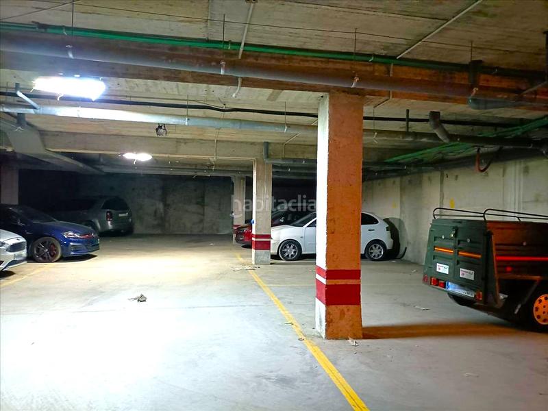 Foto 26afedf8-86c8-4d8e-a328-5d637d217d38. Aparcament cotxe a Aznalcóllar