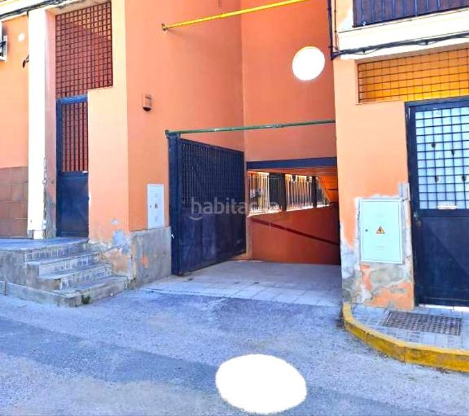 Foto 5820b60c-9941-4abc-acfa-fb33ca63da86. Aparcament cotxe a Aznalcóllar