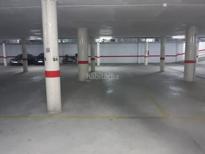 Foto e69d90b5-5eae-4fd4-bac7-3733ff8ba12c. Aparcament cotxe a Almansa