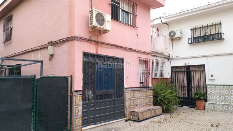 Foto 8de2530a-a839-49e3-b46b-8221d1159fa5. Casa a Juan XXIII - Rochelambert Sevilla