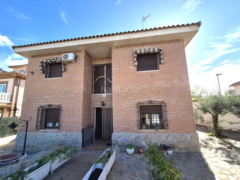 Foto b4577a5e-9b42-444f-ba57-560874494d2f. Casa a Méntrida