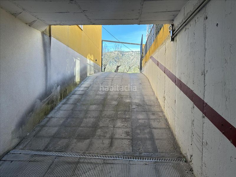 Foto 5d310a6d-3123-49e6-a7dc-9f5bb211dca9. Aparcament cotxe a Salinas